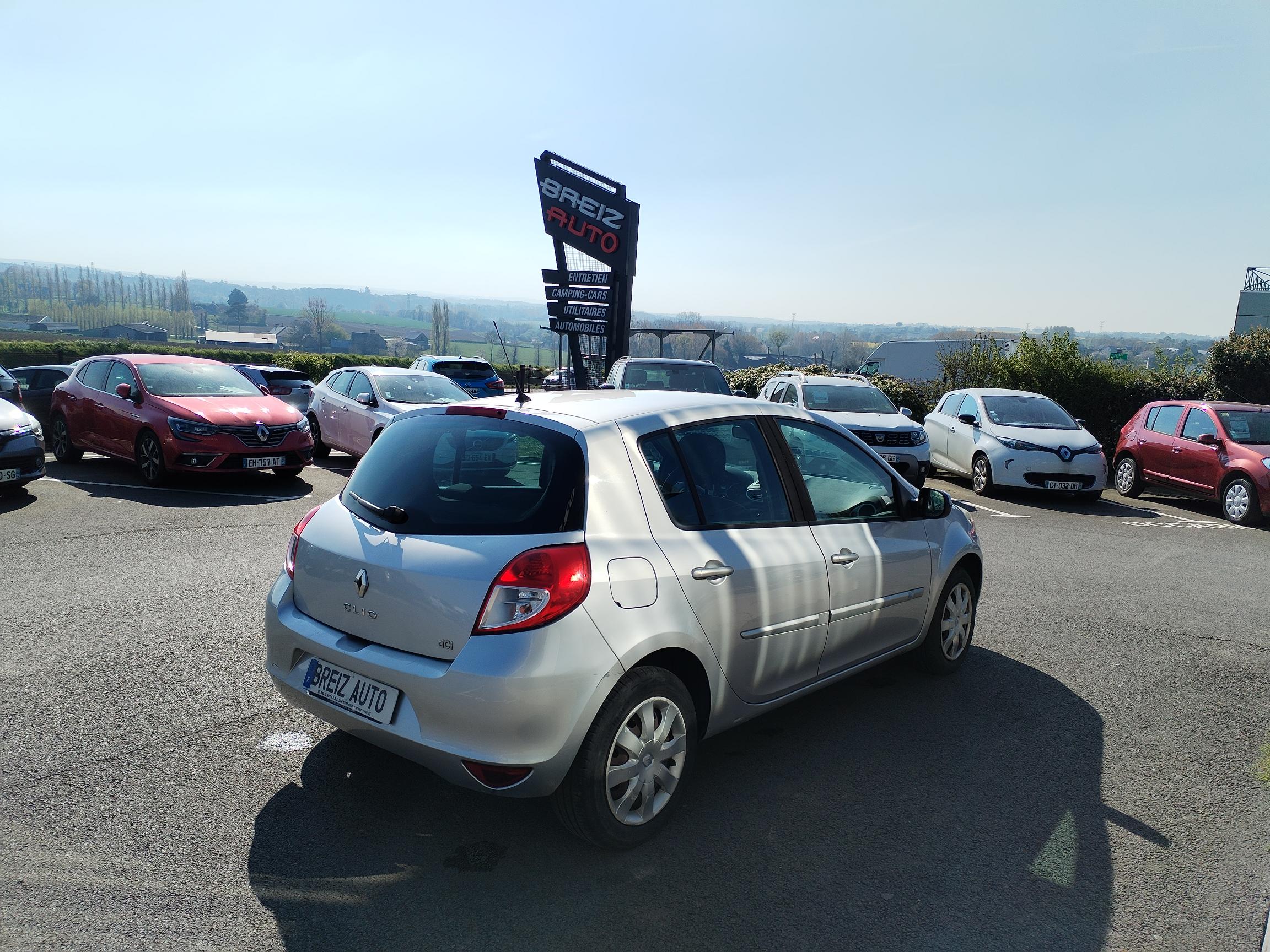 RENAULT  CLIO III
